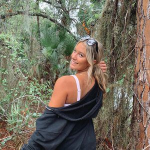 Meet your Posher, Ellie